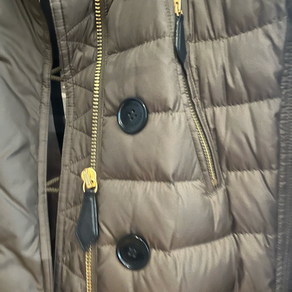Burberry winter coat - Picture 9 of 9
